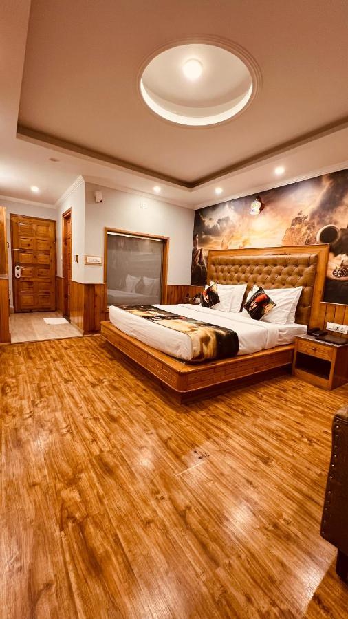 Smuggler Resort By West Western Near To Mall Road & Hadimba Temple # Swimming Pool#Free Pick From Volvo Bus Stand Manāli Exterior foto